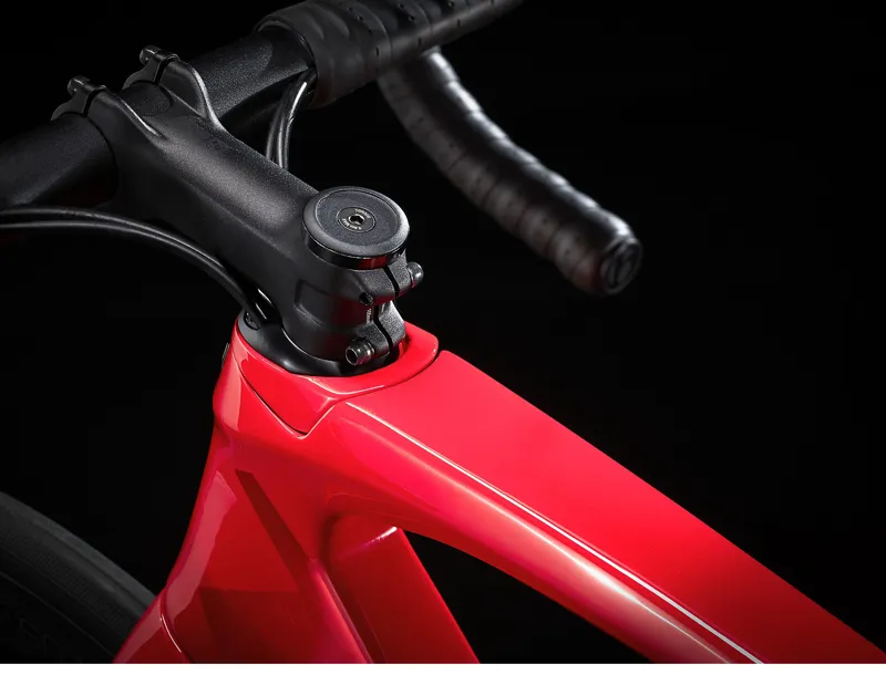 Trek Madone SL 6 Road Bike in Red-7